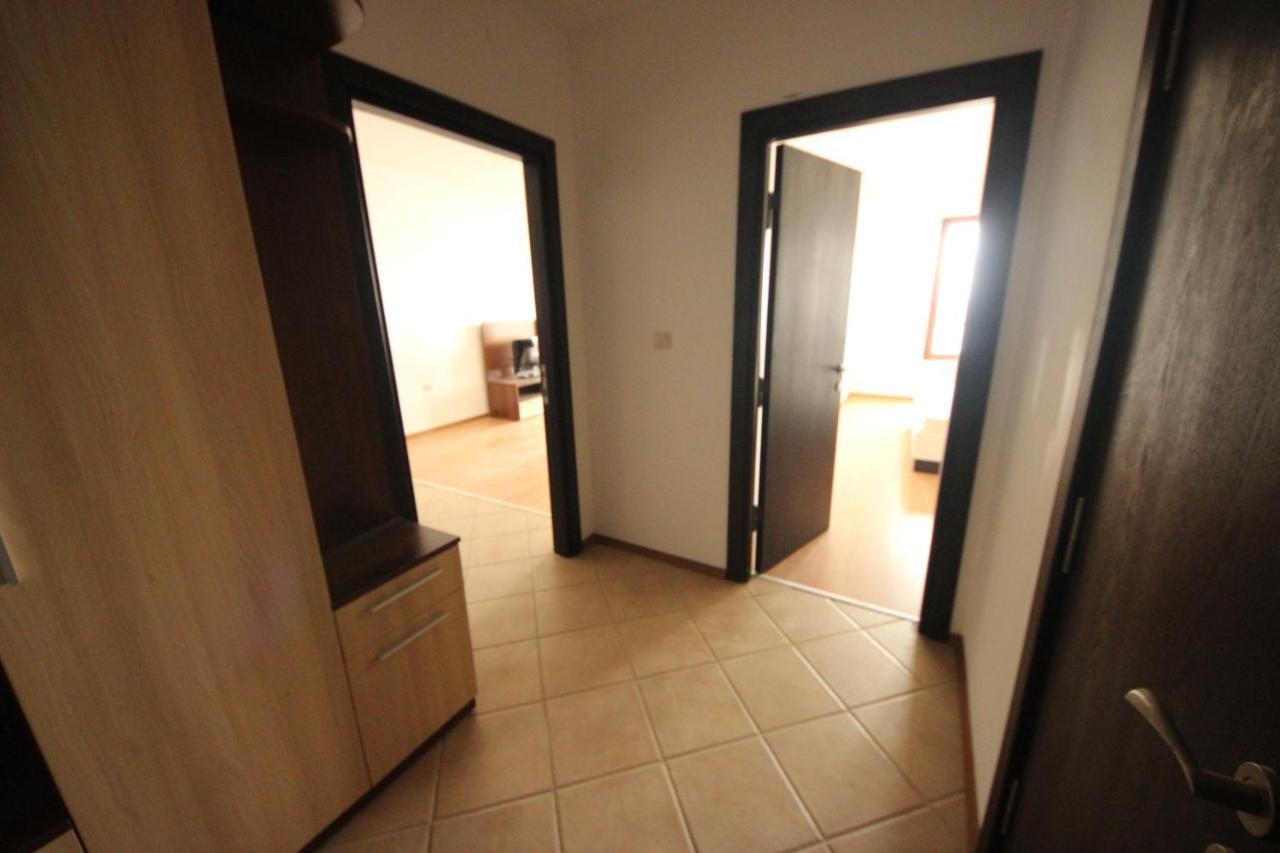 Menada Rocamar Apartments Царево Екстер'єр фото