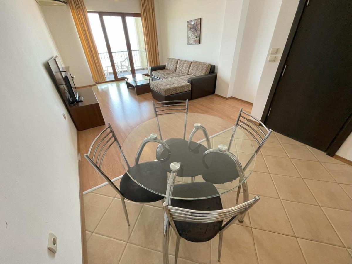 Menada Rocamar Apartments Царево Екстер'єр фото