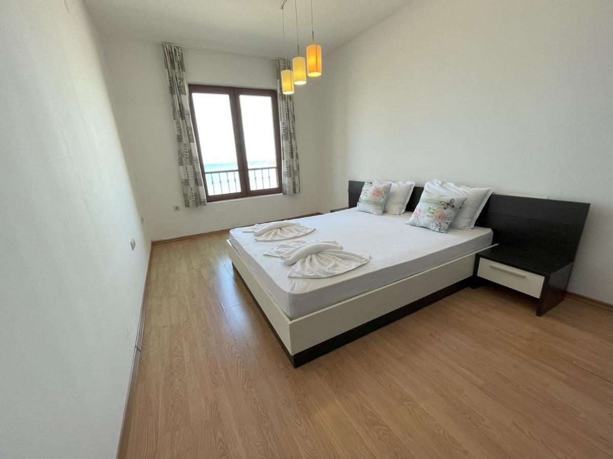 Menada Rocamar Apartments Царево Екстер'єр фото