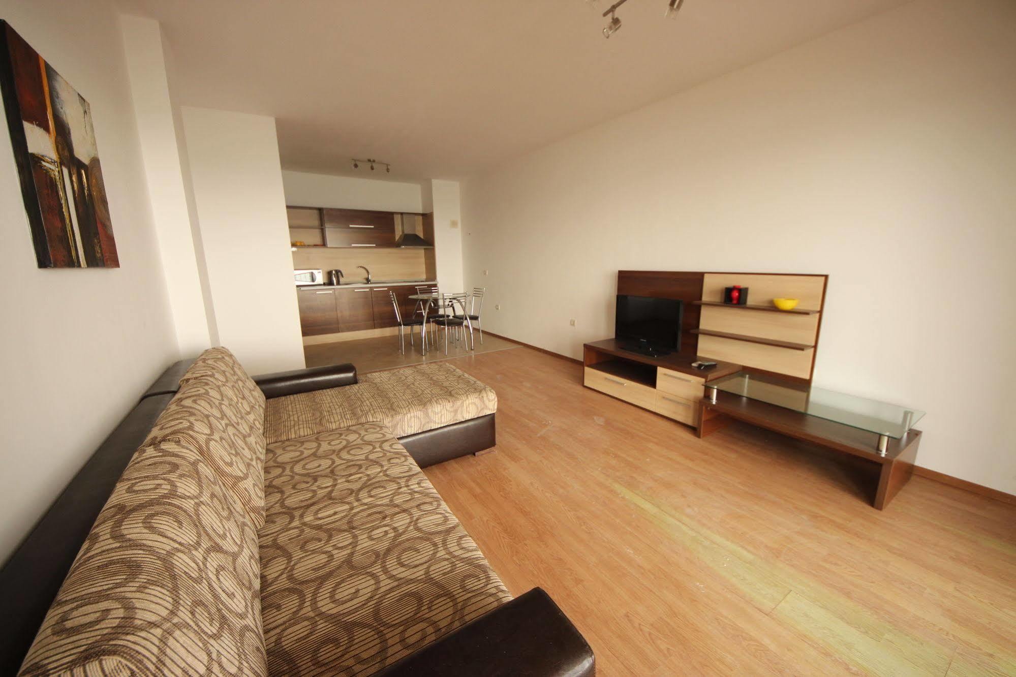 Menada Rocamar Apartments Царево Екстер'єр фото