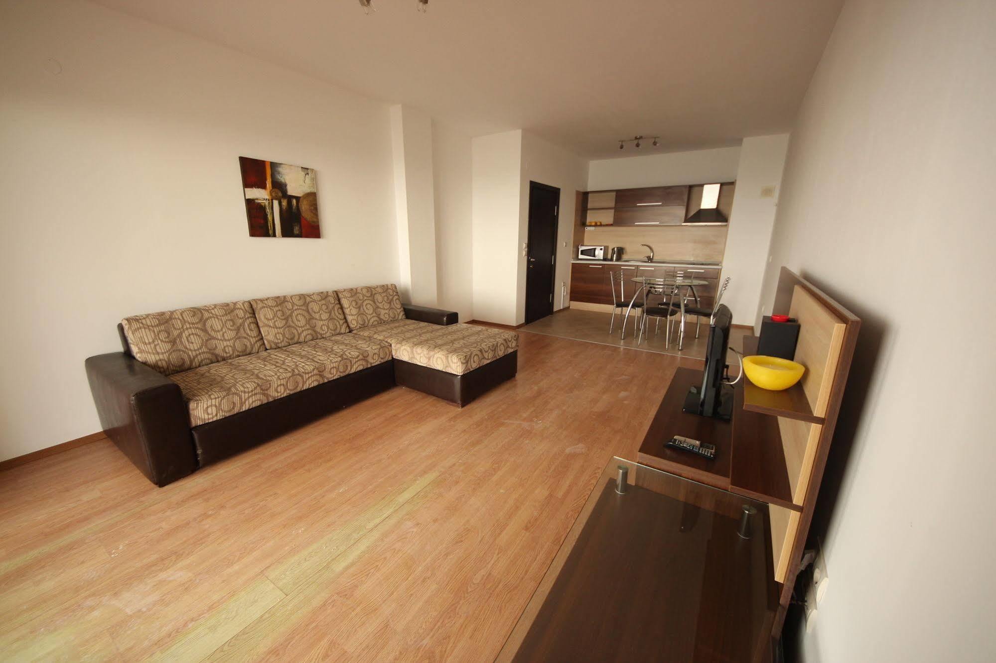 Menada Rocamar Apartments Царево Екстер'єр фото